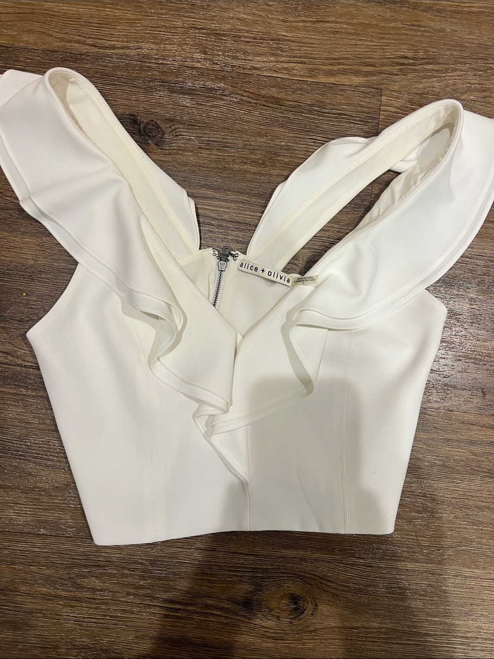 Alice + Olivia Cream Ruffle V-Neck Crop Top with Zip